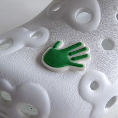 Ozdoba na obuv Pin'zz zelená ruka